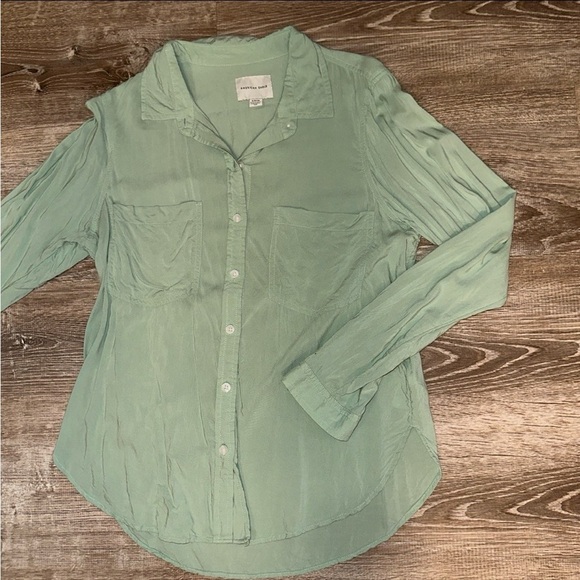 American eagle button down top - Picture 2 of 3